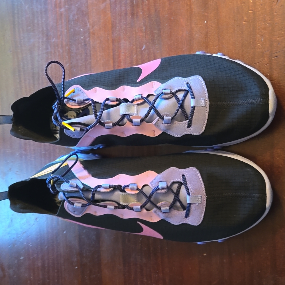 Nike React Element 55 'Black Palest Purple'